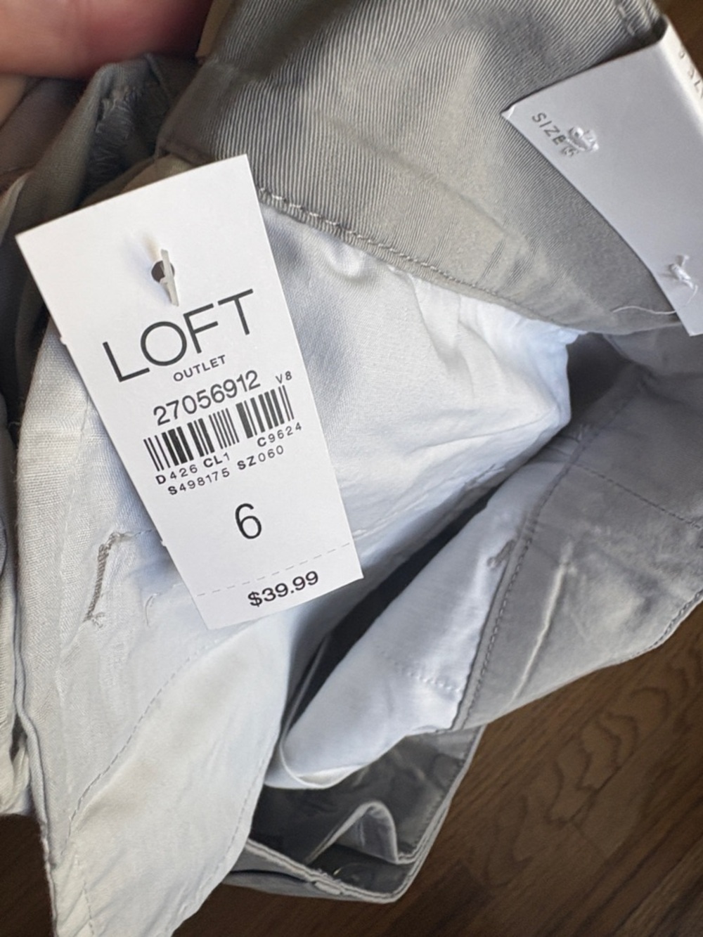 LOFT size 6 4” inseamLight Gray Tailored Cotton-Blend Shorts - Picture 4 of 4